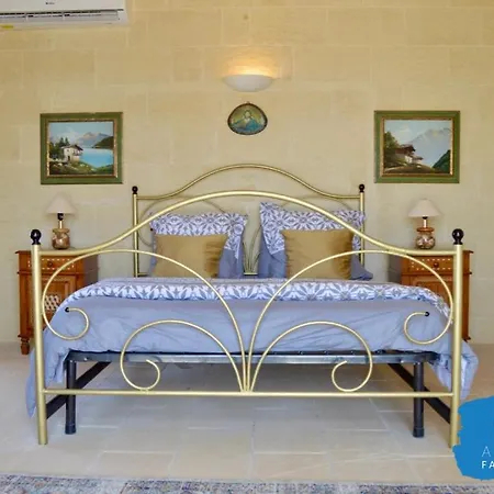 Villa Azzurro Gozo Farmhouse *
